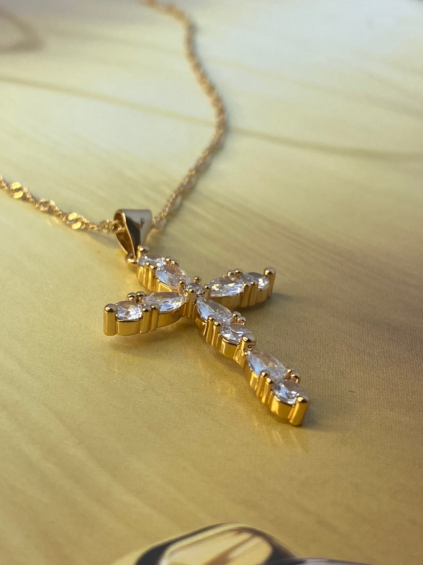 Collar Crucifijo